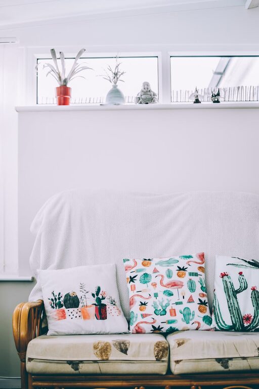 Tips for Decorating Small Living Spaces to Maximise Comfort and Style